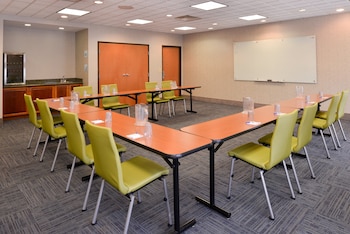holiday inn express and suites parkersburg mineral wells by ihg