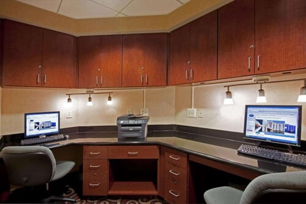 hampton inn and suites bloomington normal