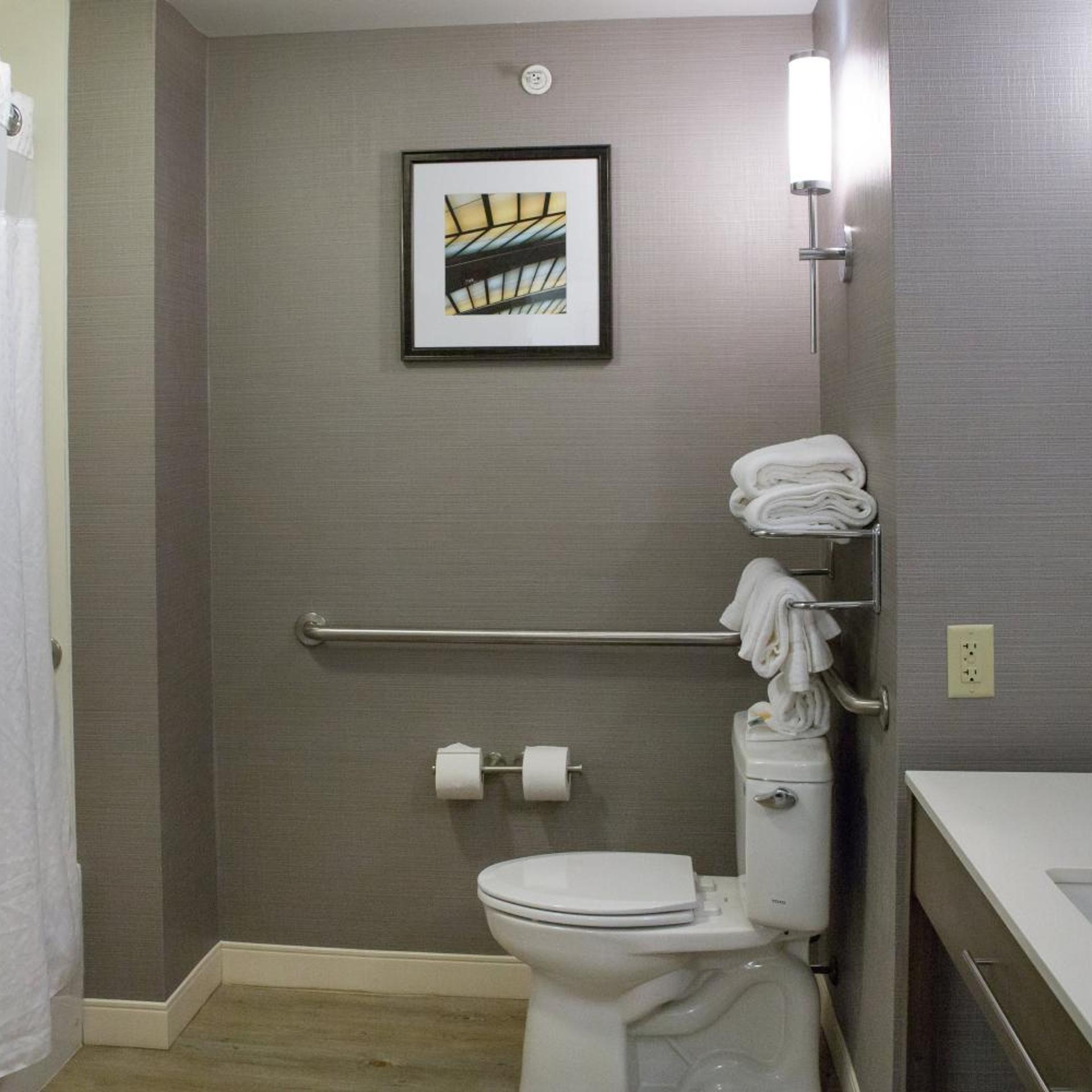 holiday inn bloomington airport by ihg