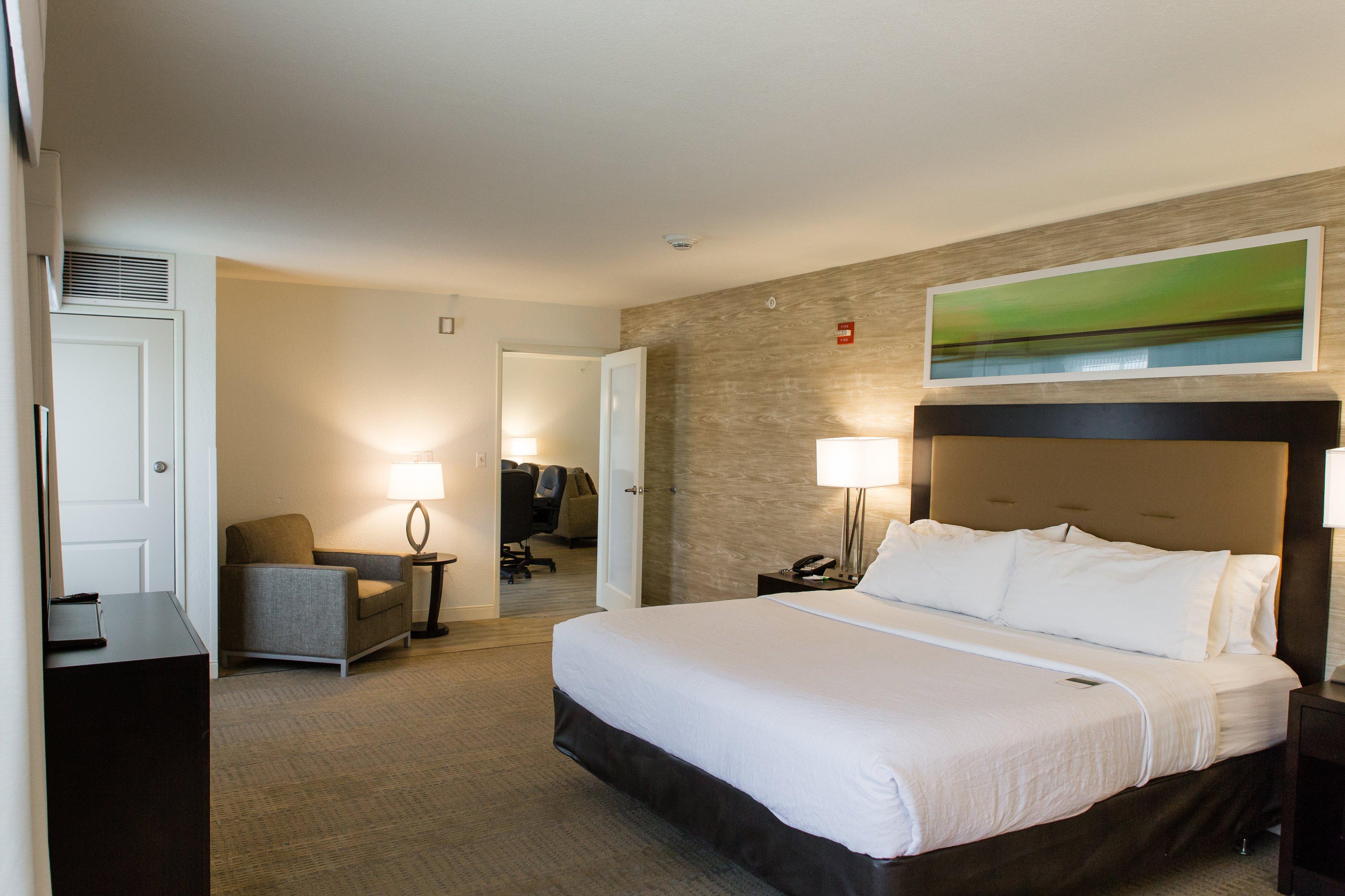 holiday inn bloomington airport by ihg