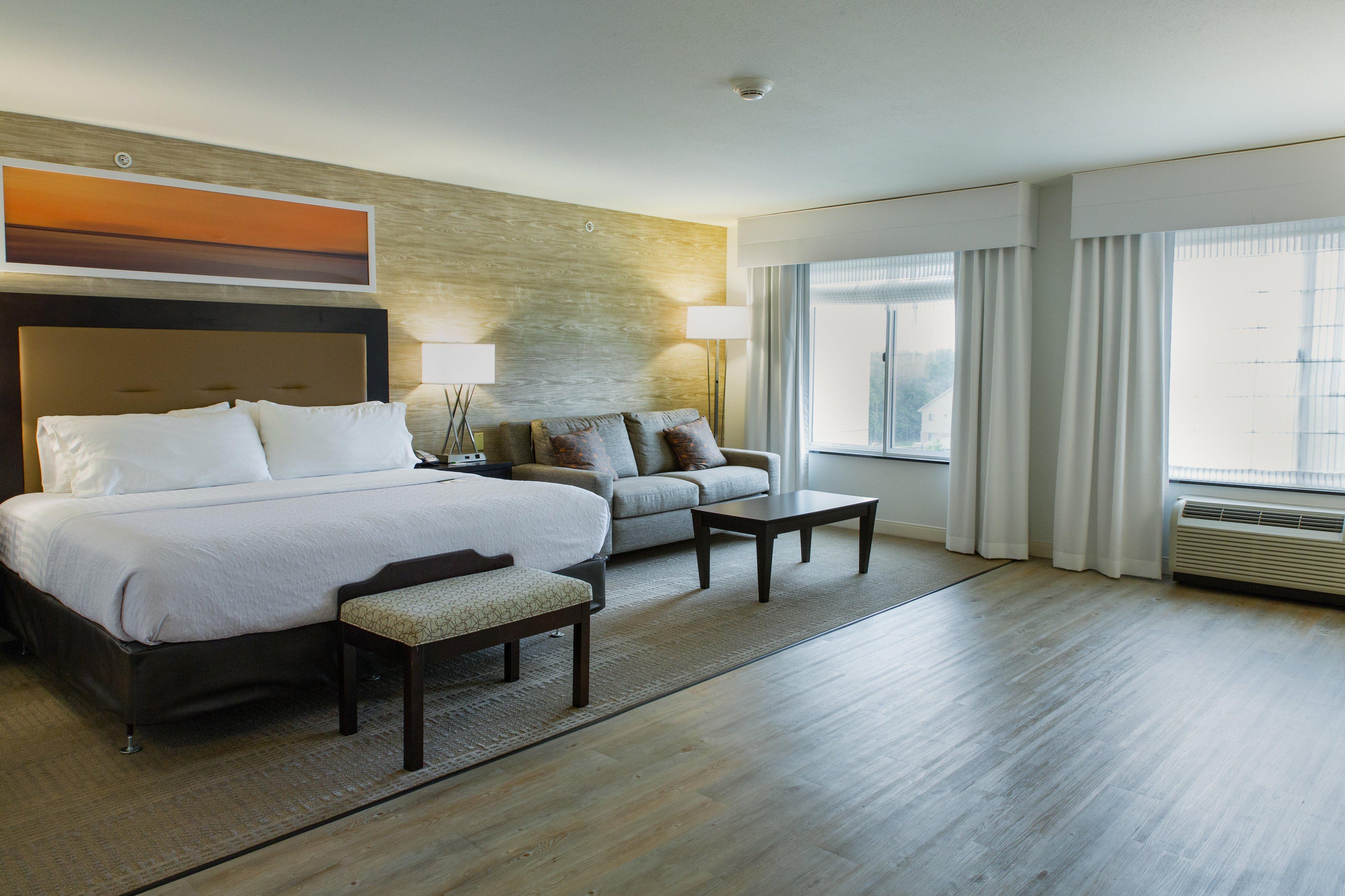 holiday inn bloomington airport by ihg