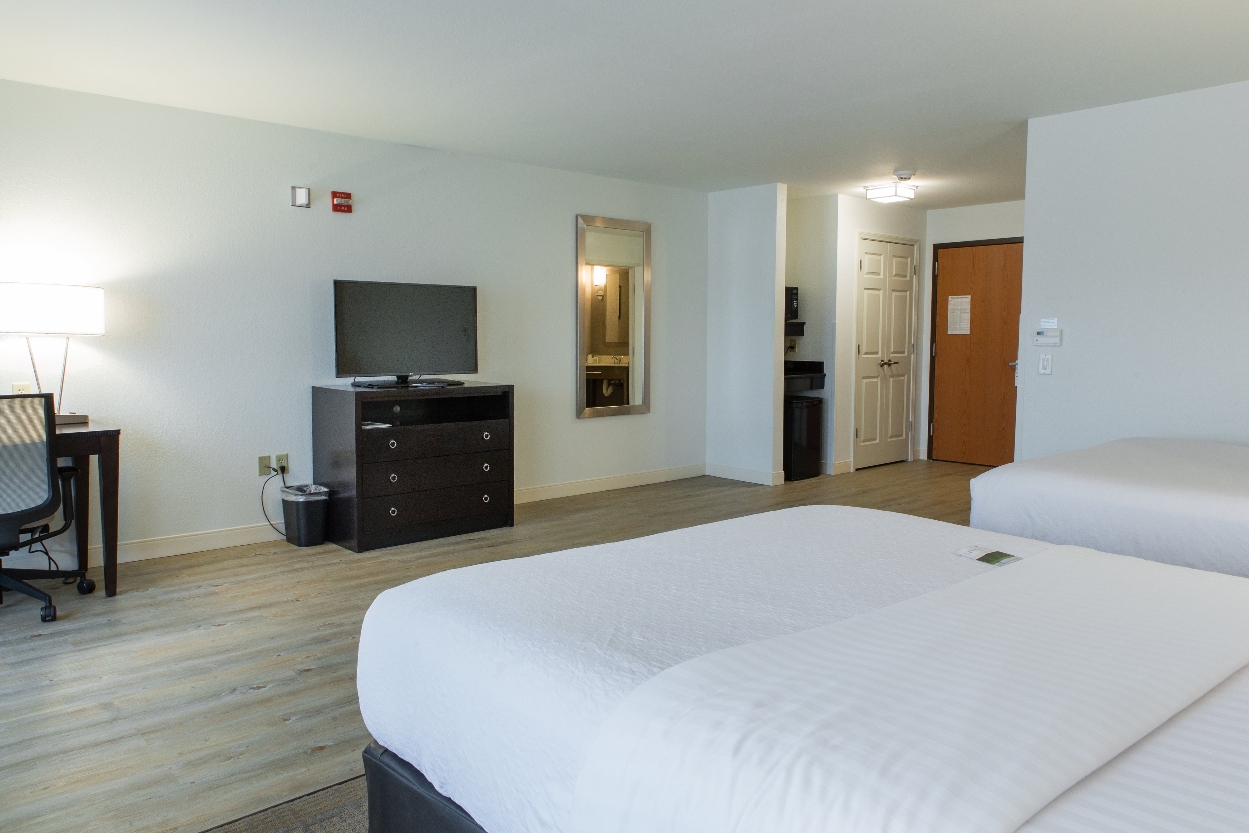 holiday inn bloomington airport by ihg
