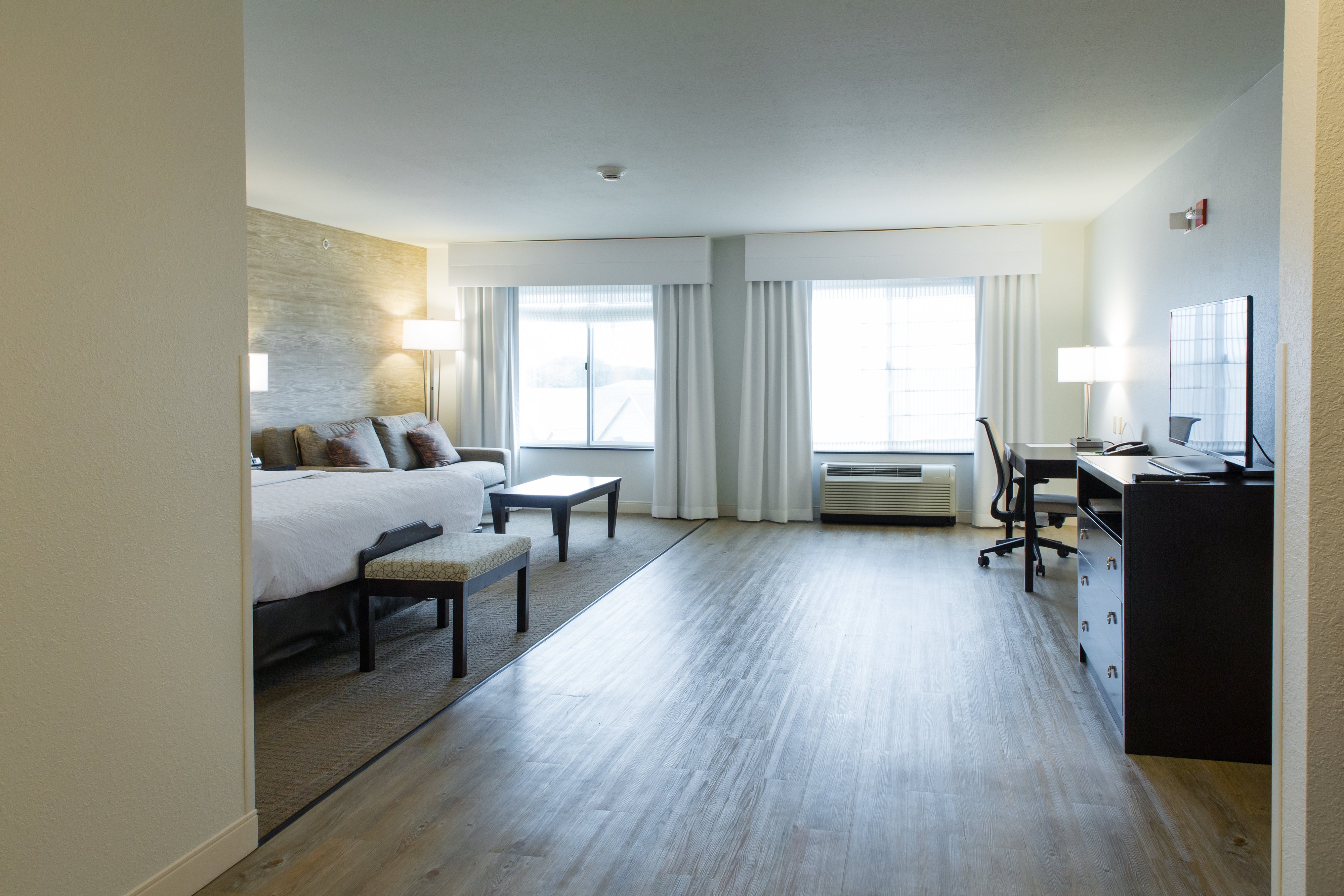 holiday inn bloomington airport by ihg