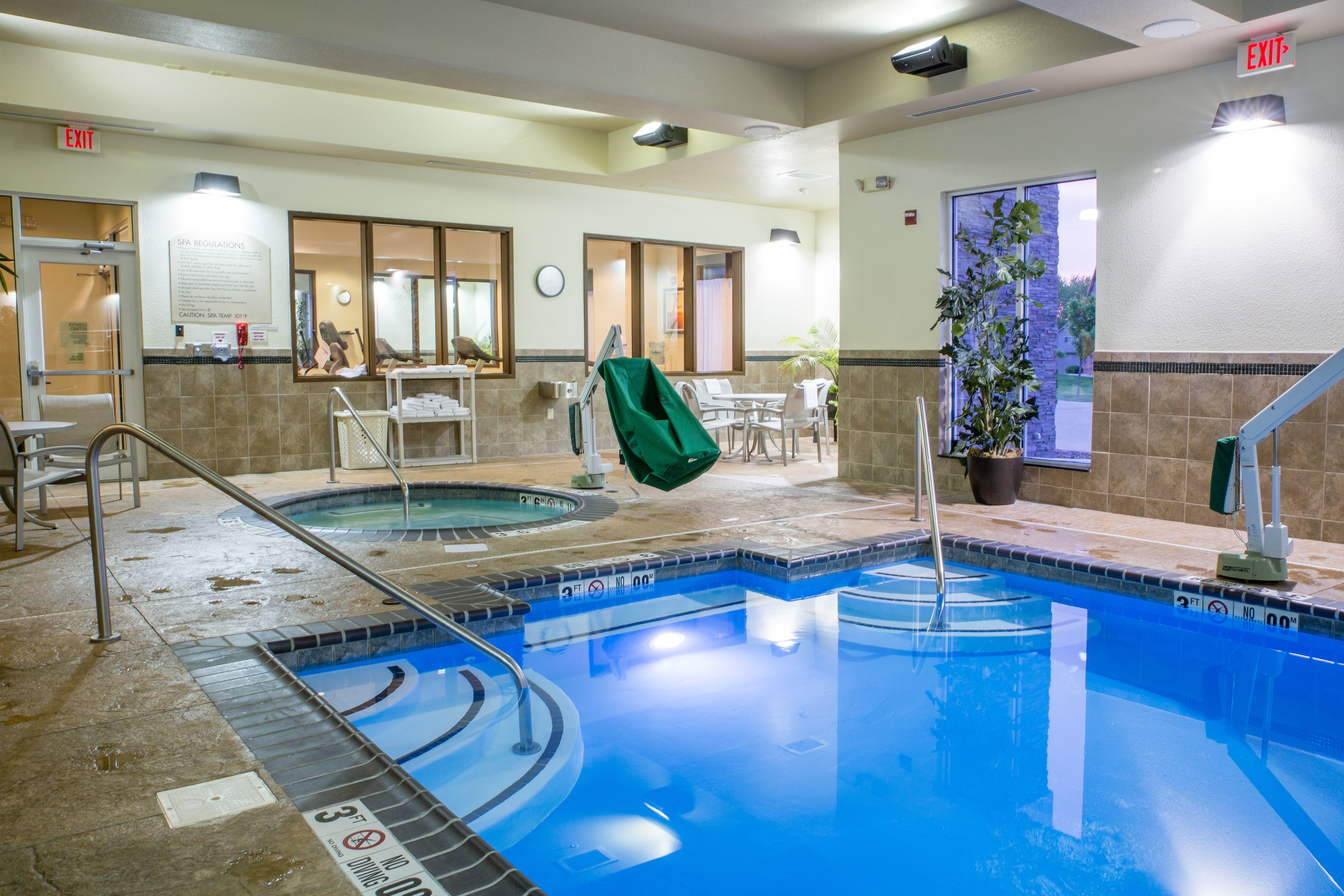 holiday inn bloomington airport by ihg