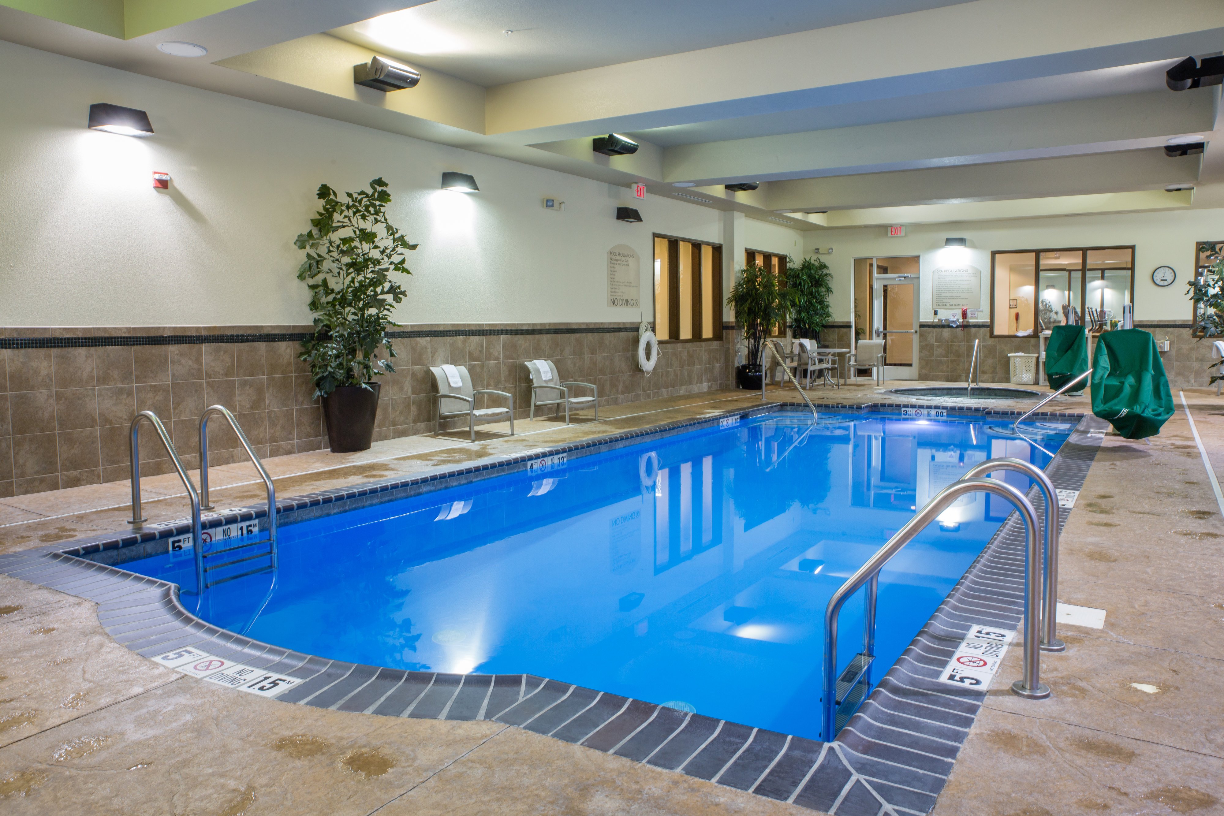 holiday inn bloomington airport by ihg