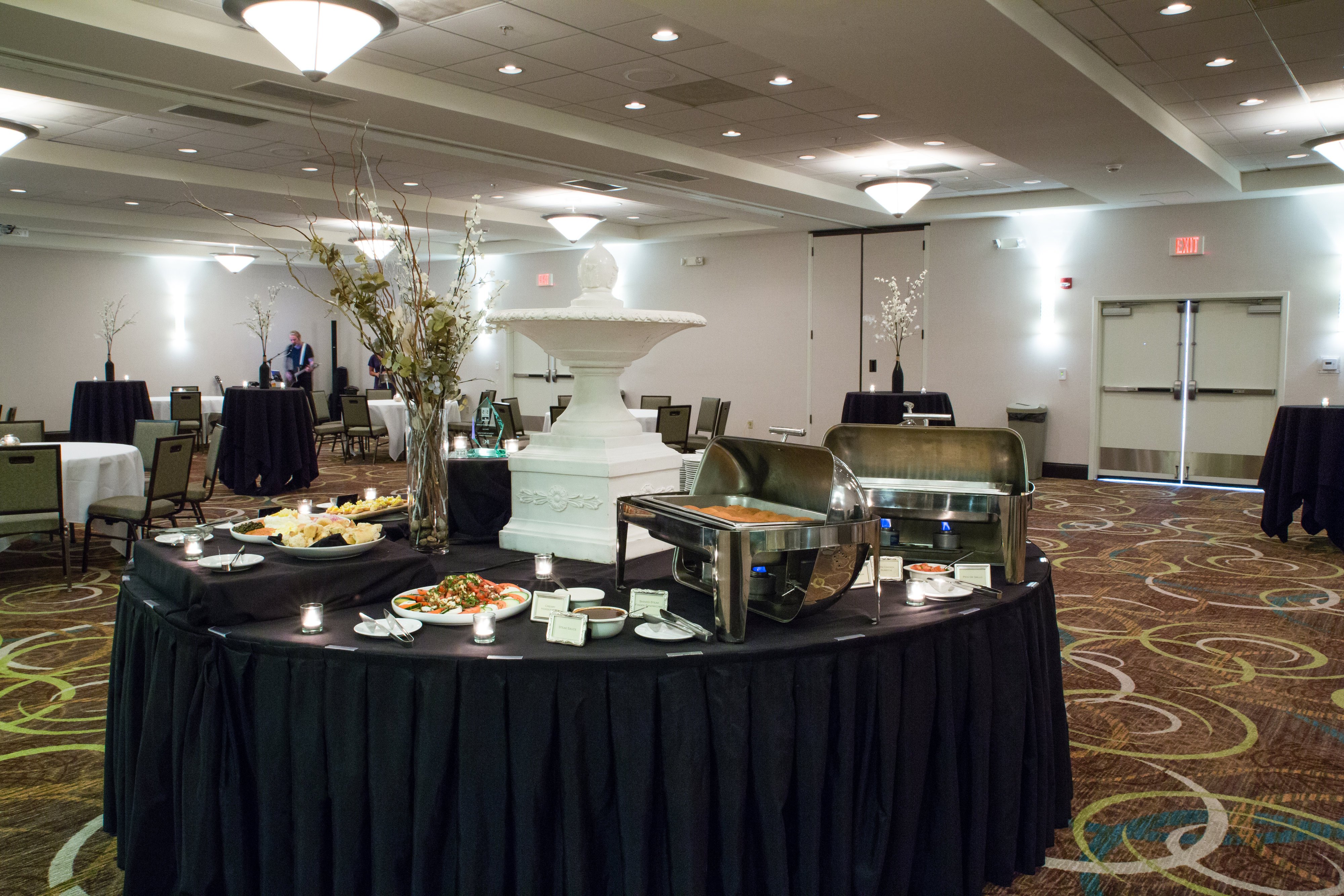 holiday inn bloomington airport by ihg