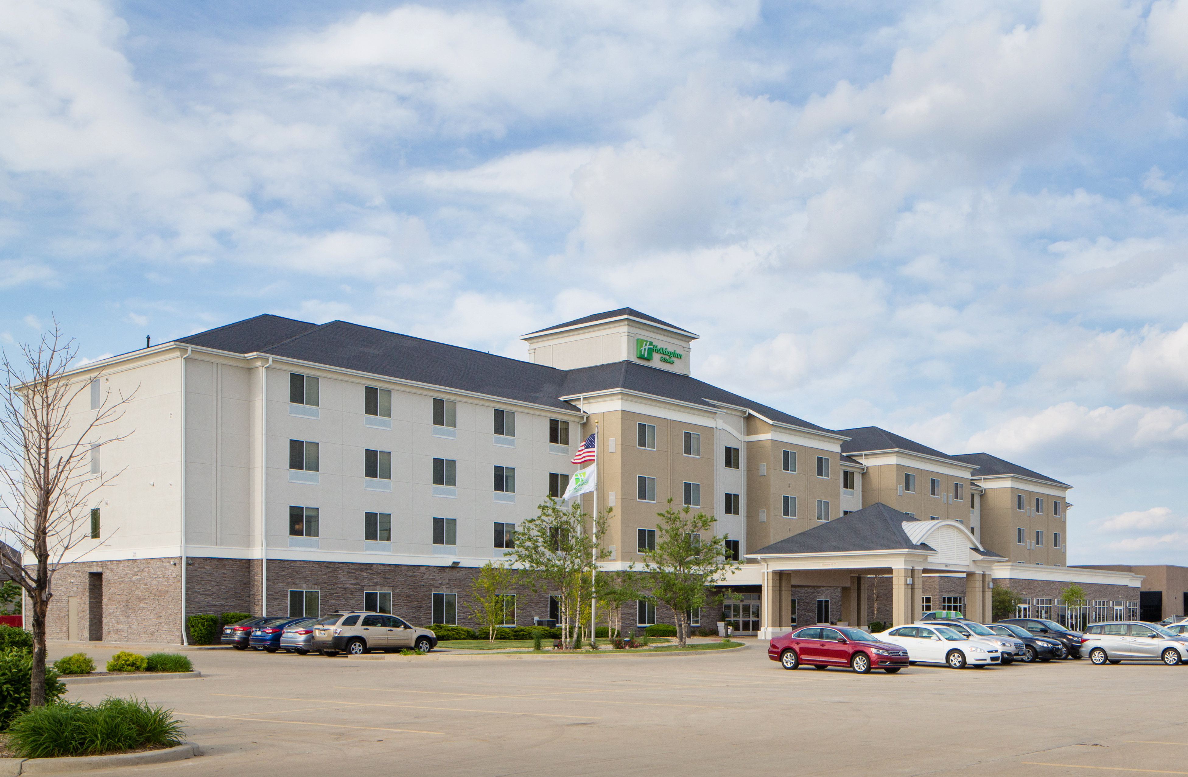 holiday inn bloomington airport by ihg
