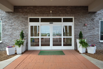 holiday inn bloomington airport by ihg
