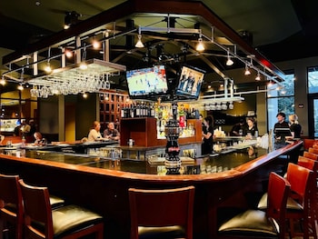 holiday inn bloomington airport by ihg