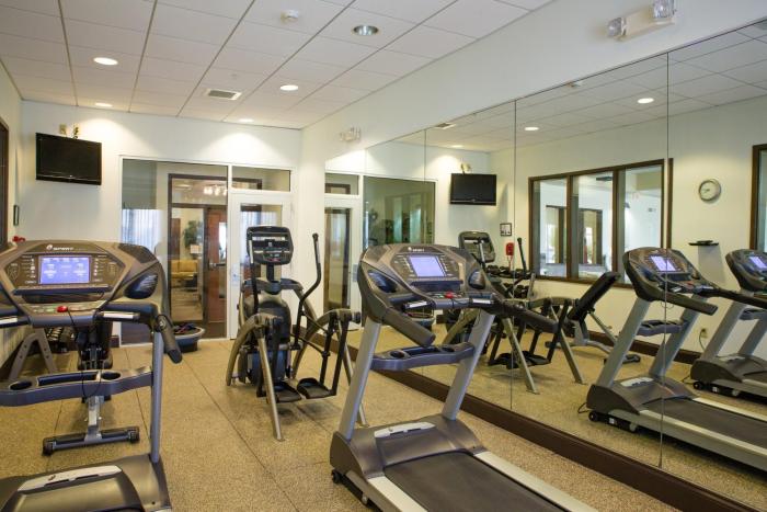 holiday inn bloomington airport by ihg