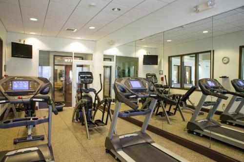holiday inn bloomington airport by ihg
