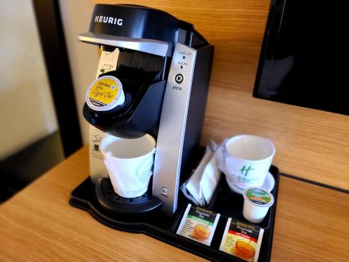holiday inn bloomington airport by ihg