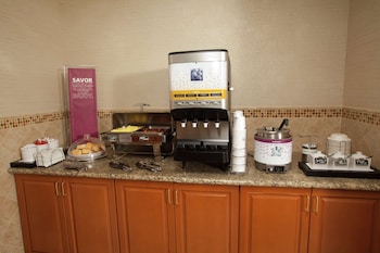 Hampton Inn Elmira/Horseheads,Big Flats Airport>>Big Flats,3 star