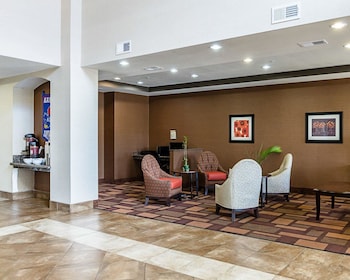 Comfort Inn & Suites Lawrence - University Area,Shawnee County>>Lawrence,2.5 star