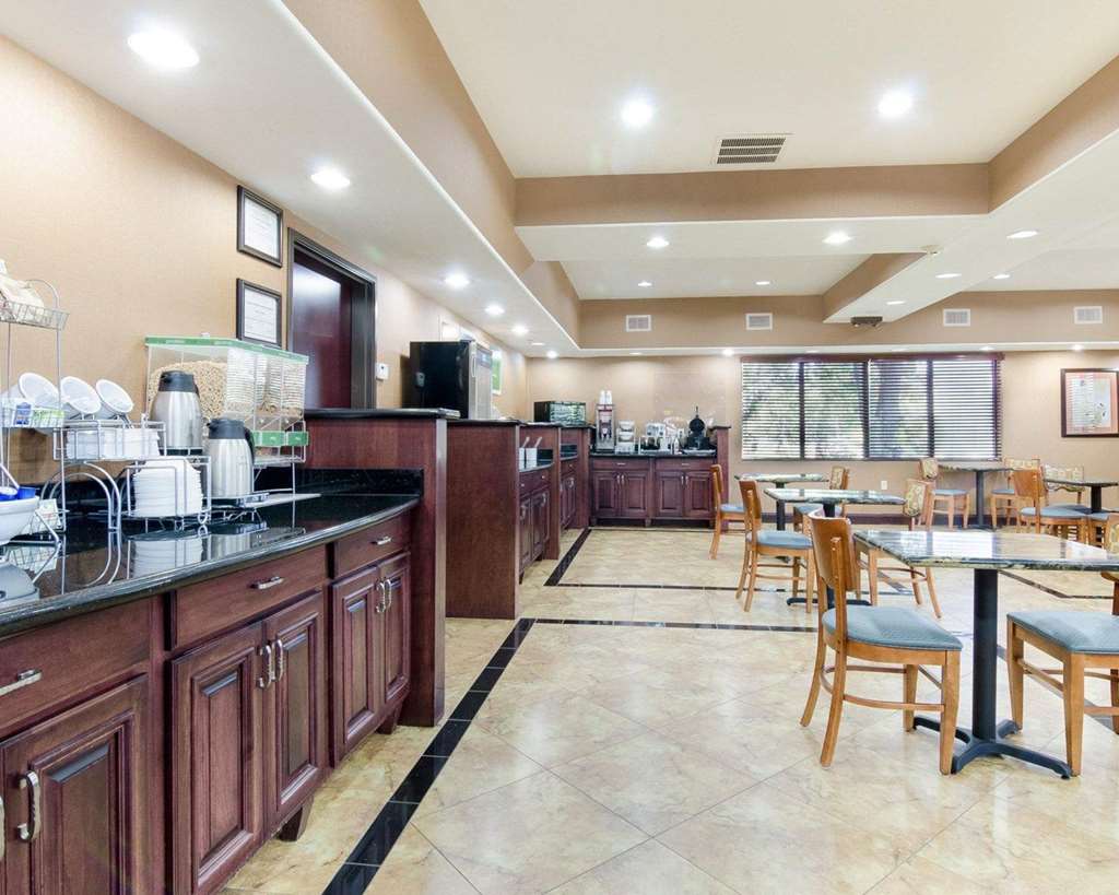 comfort suites topeka northwest