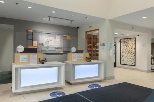 holiday inn express hotel and suites vestal by ihg