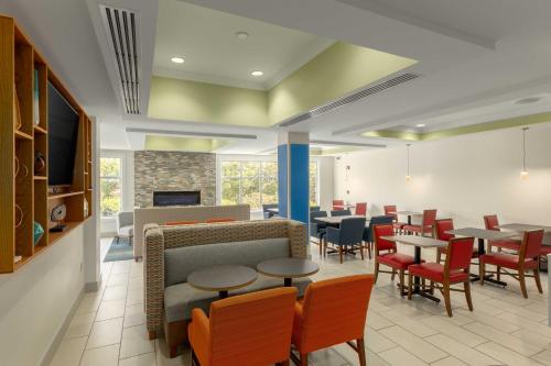 holiday inn express hotel and suites vestal by ihg