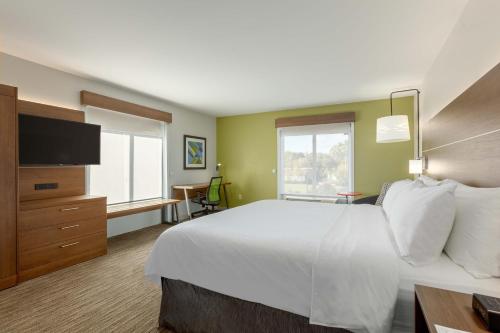 holiday inn express hotel and suites vestal by ihg