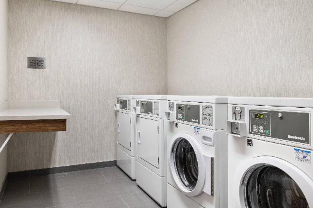 fairfield inn and suites by marriott kelowna