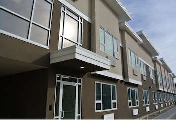 econo lodge inn and suites