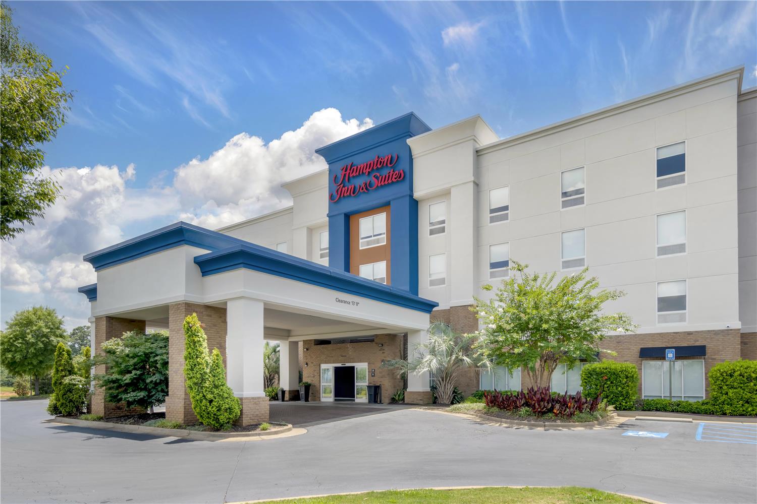 hampton inn and suites phenix city columbus area