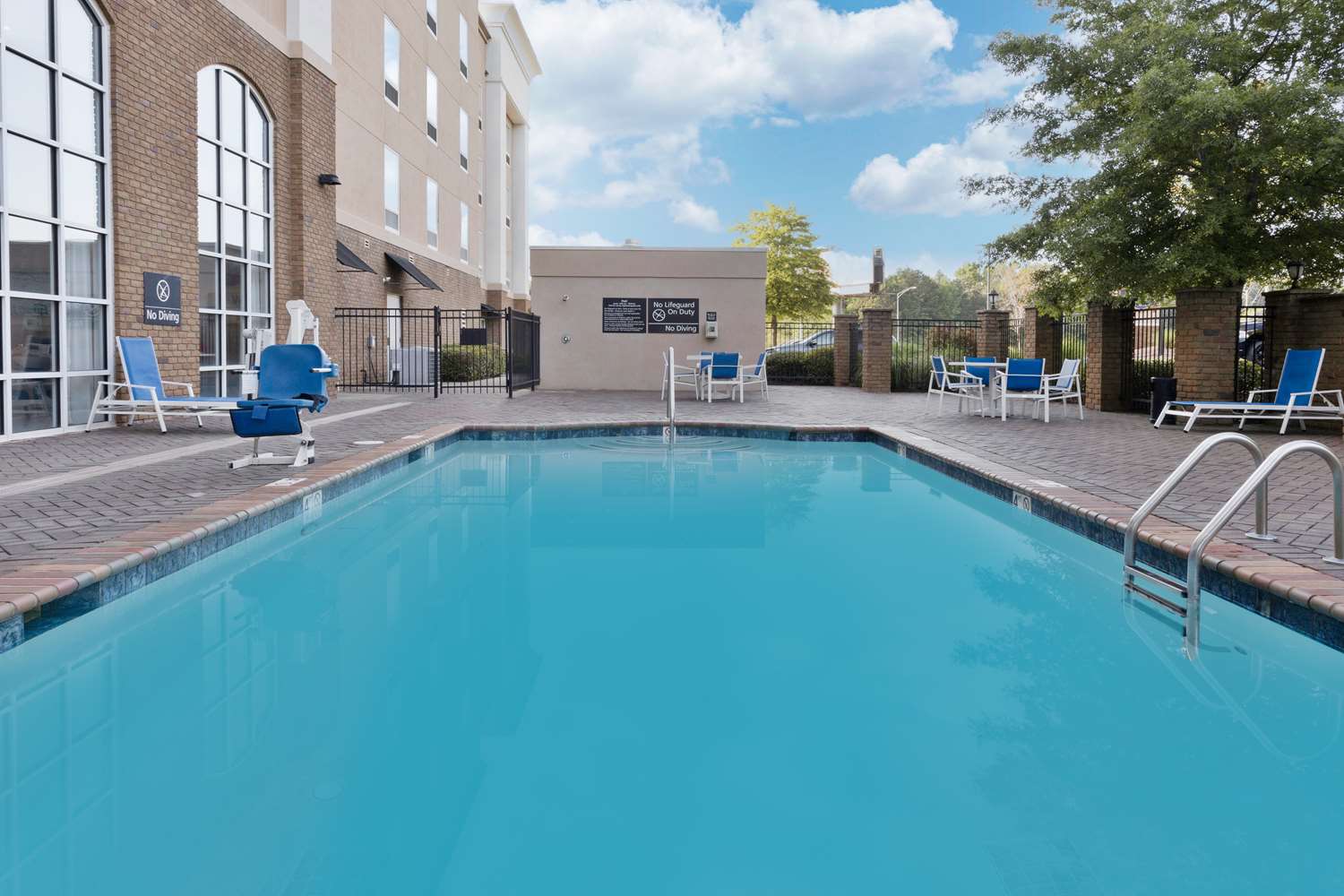 hampton inn and suites phenix city columbus area