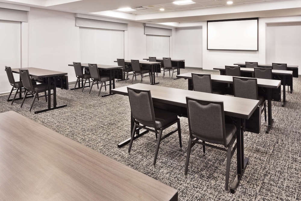 hampton inn and suites phenix city columbus area