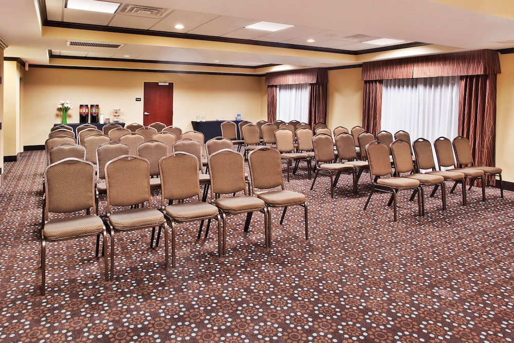 hampton inn and suites phenix city columbus area