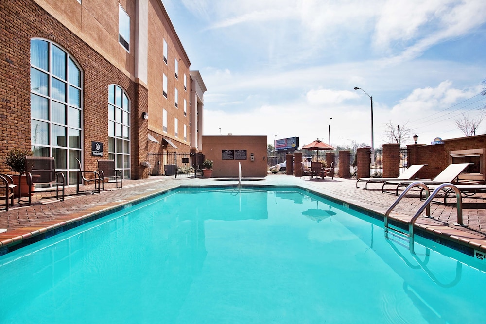 hampton inn and suites phenix city columbus area