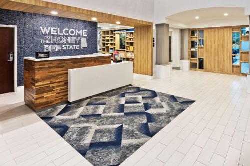 hampton inn and suites phenix city columbus area