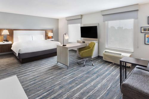 hampton inn and suites phenix city columbus area