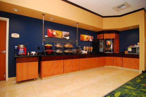 Fairfield Inn & Suites By Marriott Tehachapi,Kern County>>Bakersfield,3 star