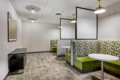hampton inn and suites coeur d alene