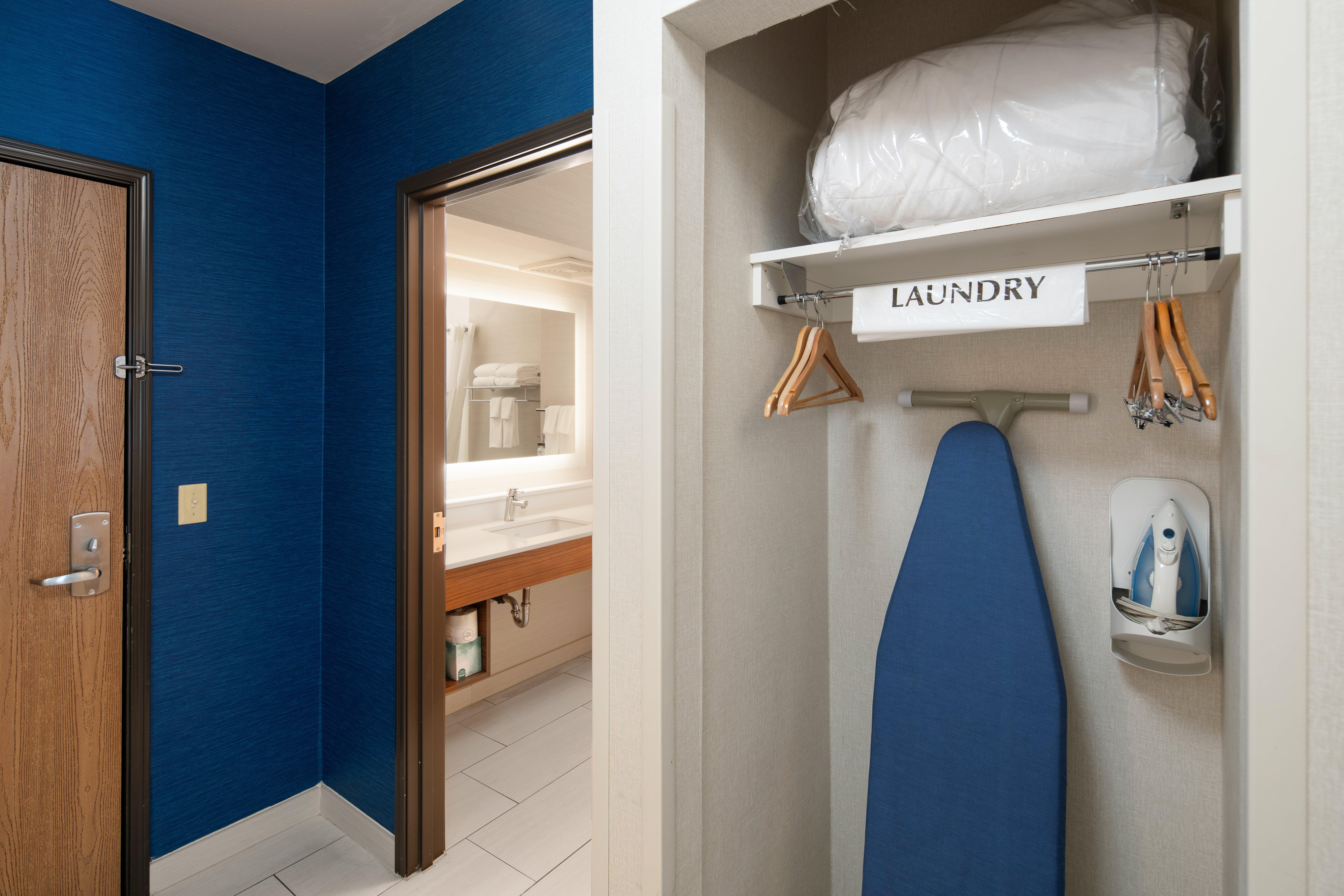 holiday inn express and suites interstate 90 by ihg