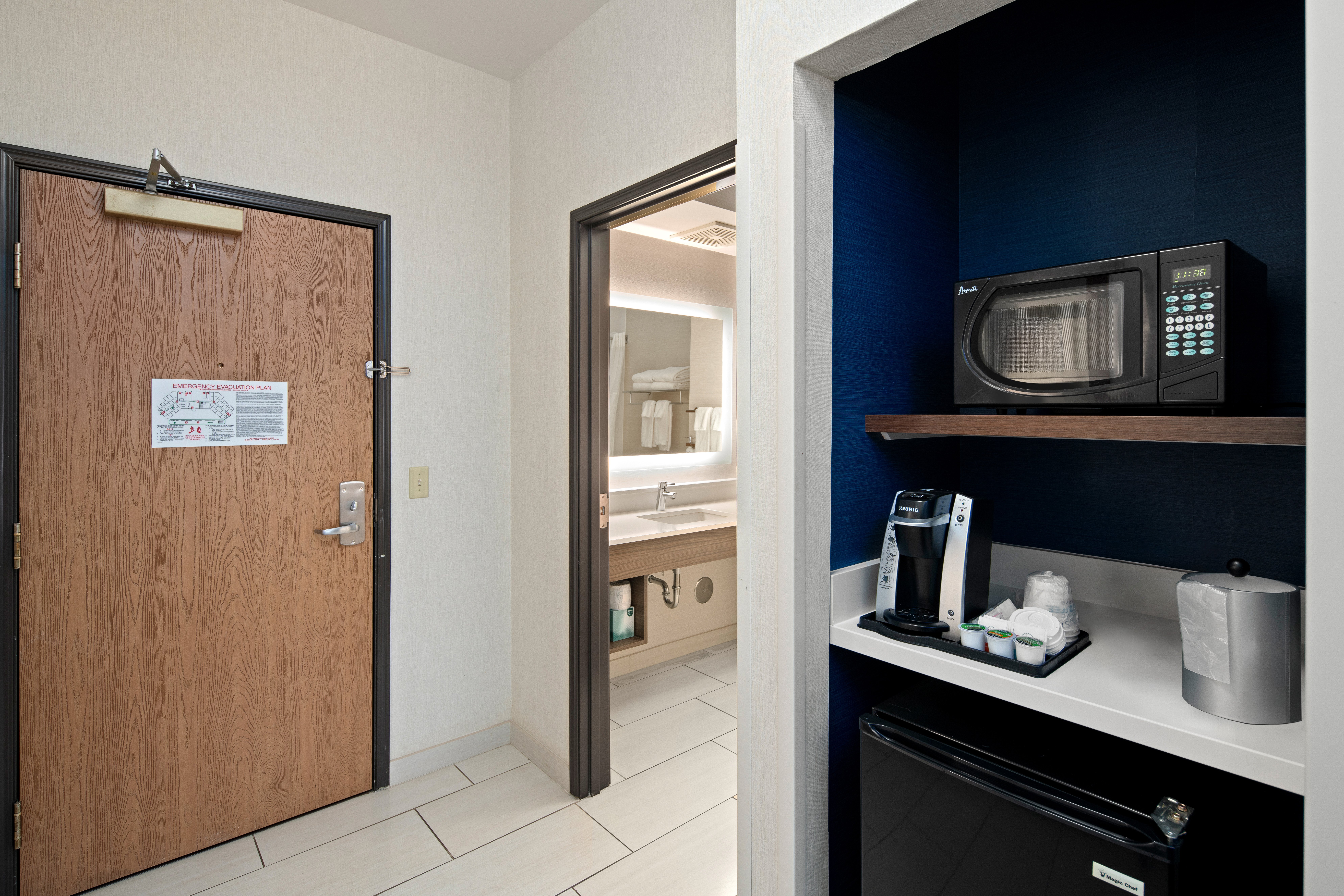 holiday inn express and suites interstate 90 by ihg