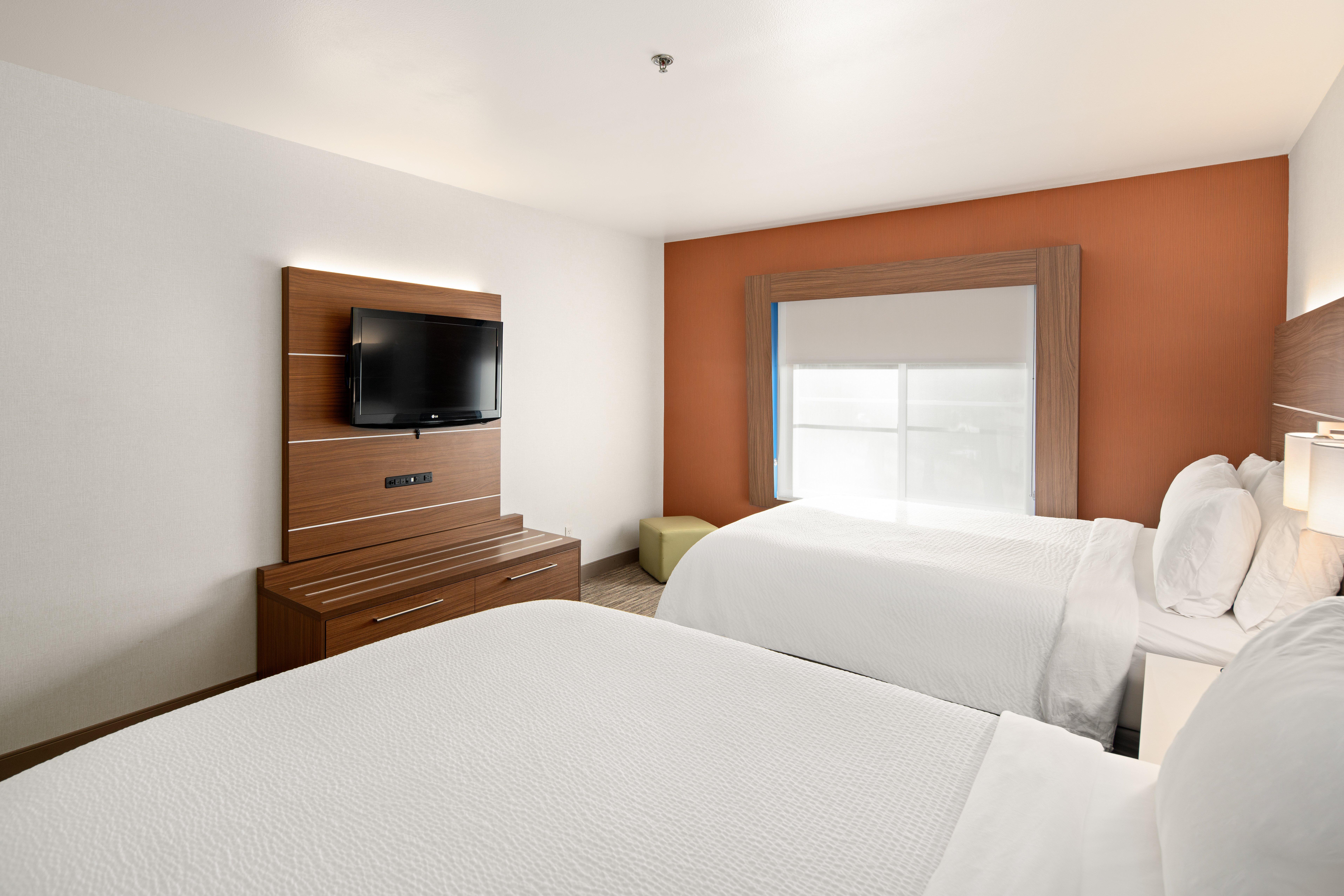 holiday inn express and suites interstate 90 by ihg