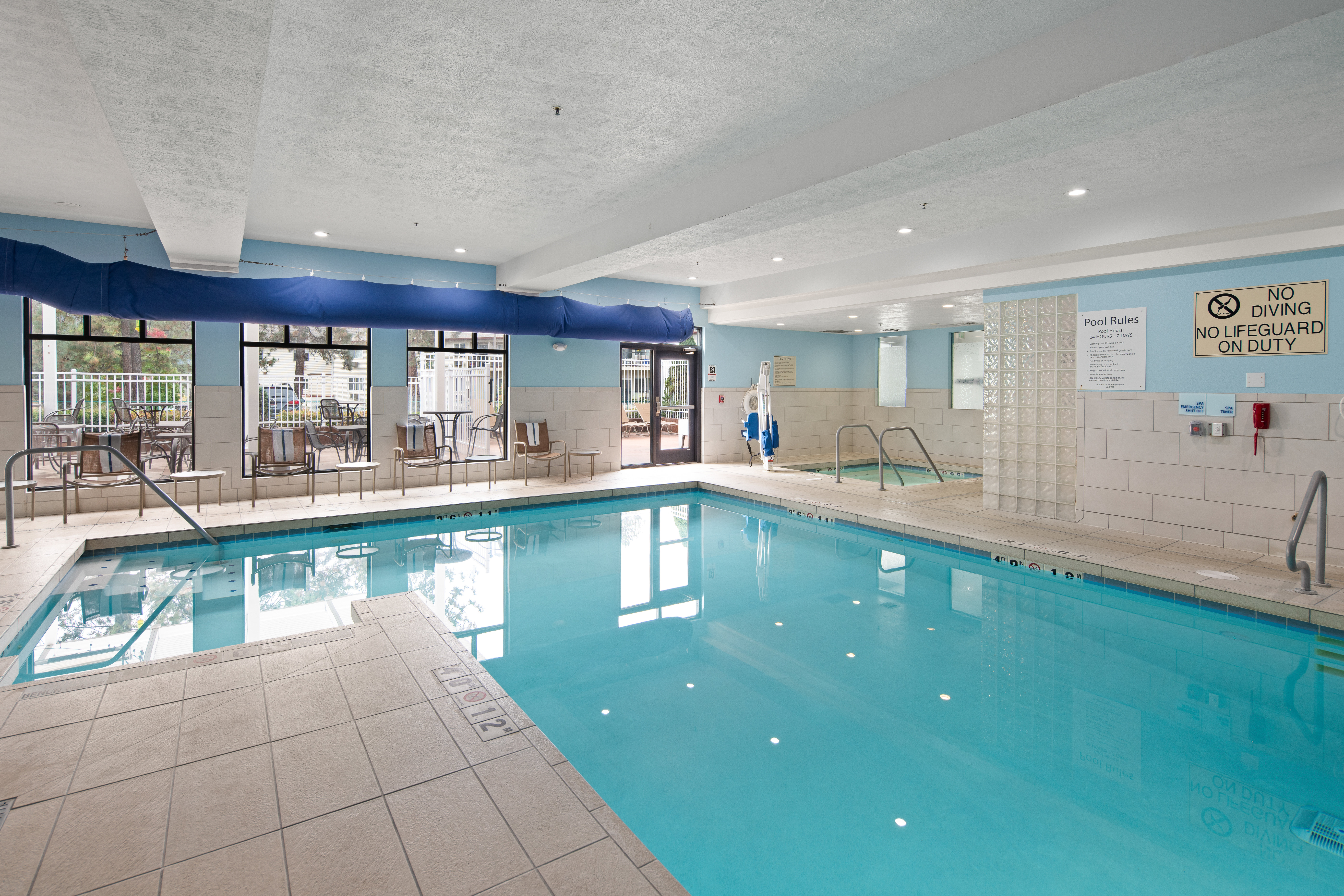 holiday inn express and suites interstate 90 by ihg