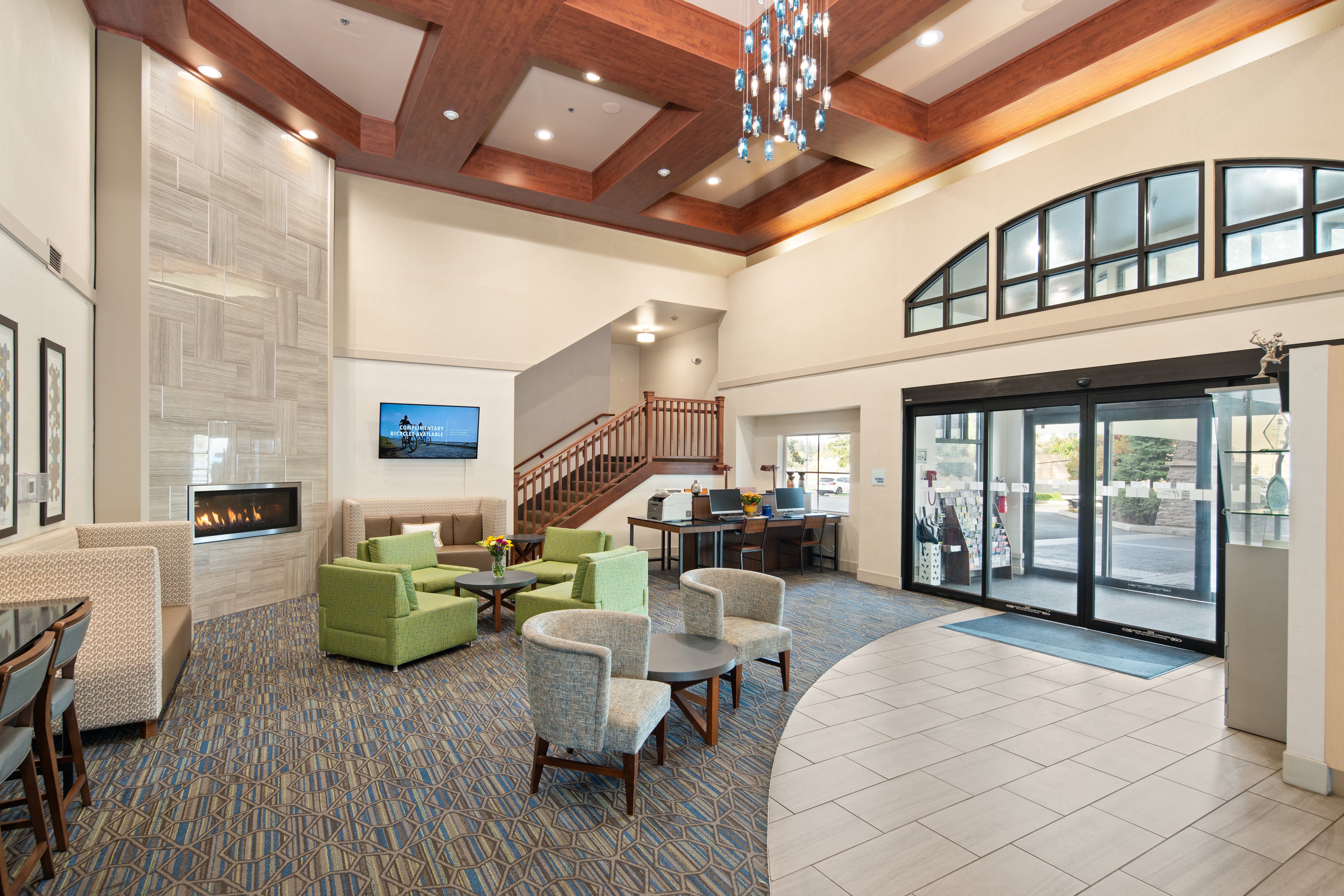 holiday inn express and suites interstate 90 by ihg