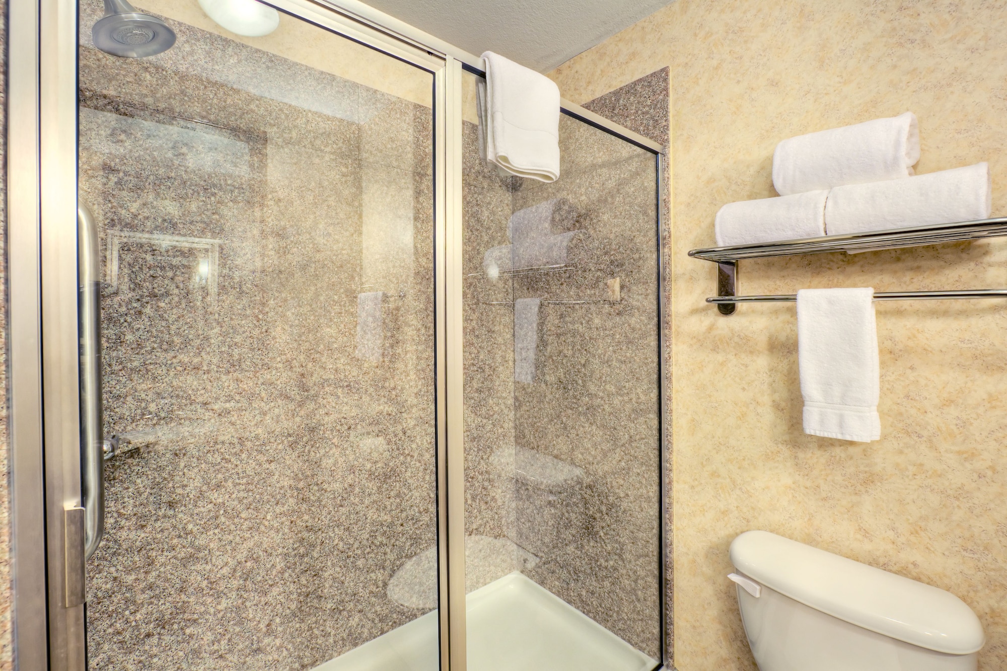 holiday inn express and suites granbury by ihg