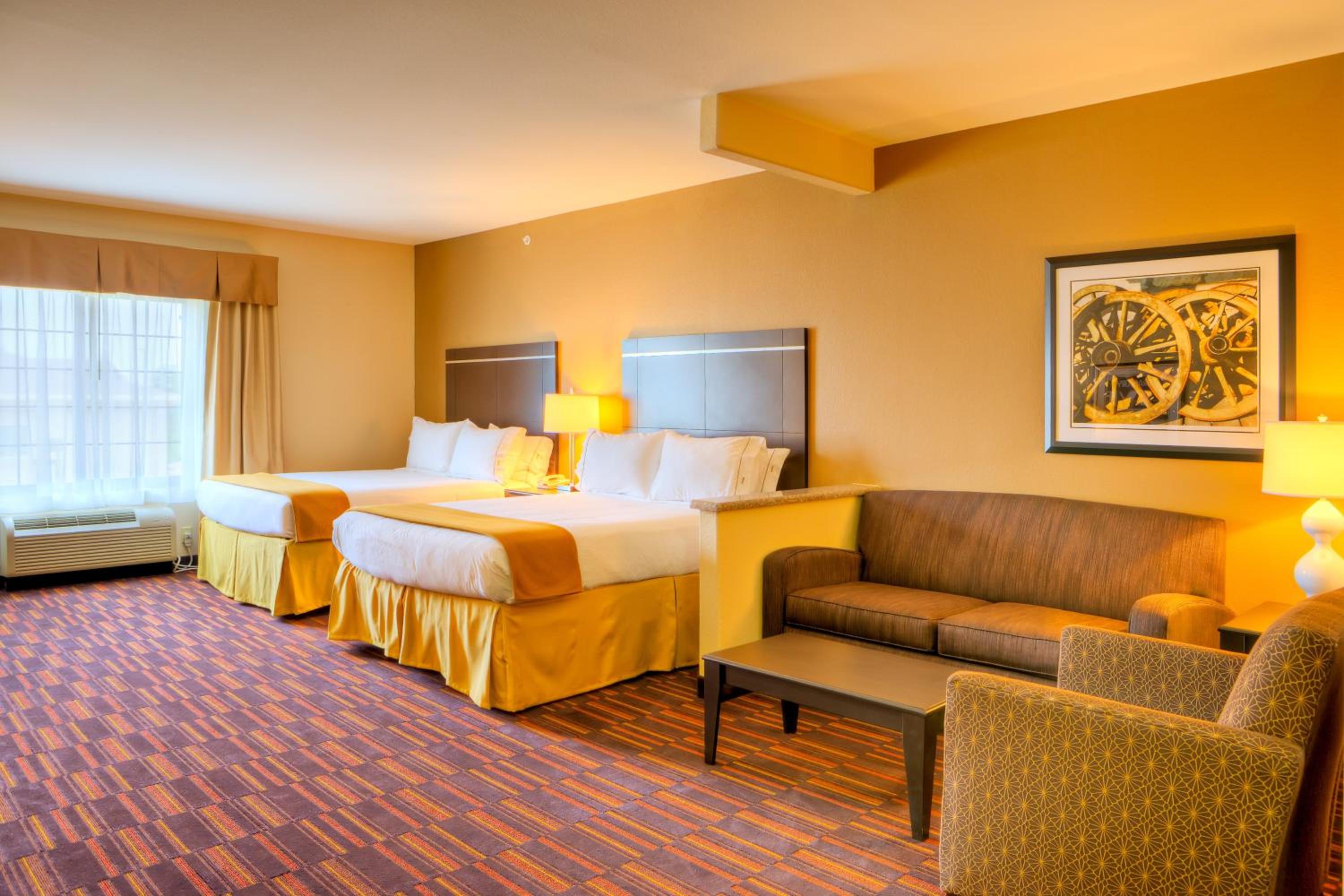 holiday inn express and suites granbury by ihg