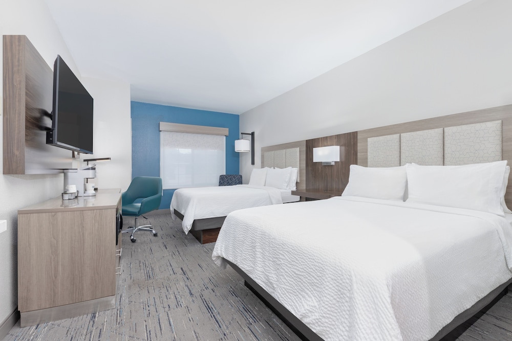 holiday inn express and suites granbury by ihg