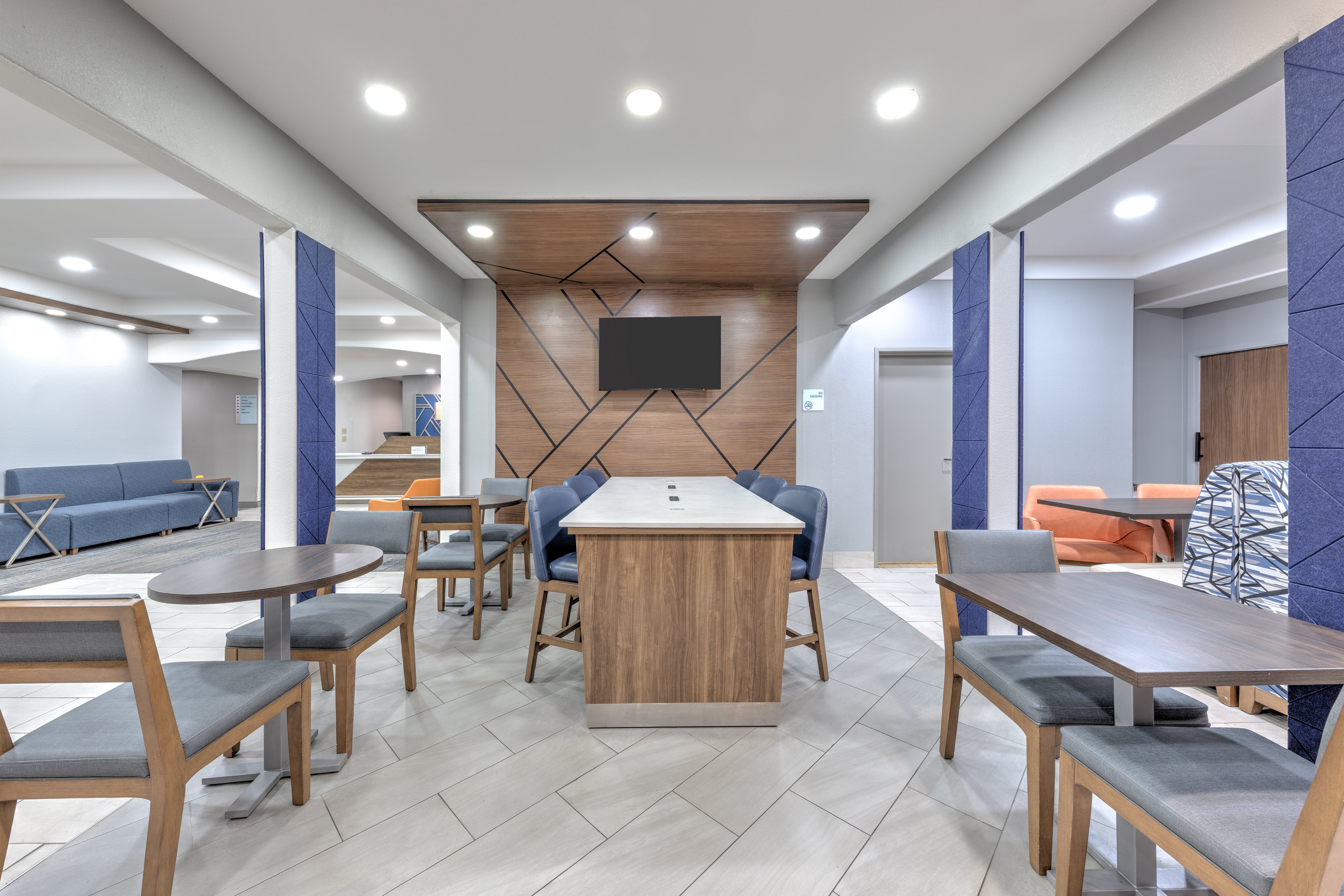 holiday inn express and suites granbury by ihg