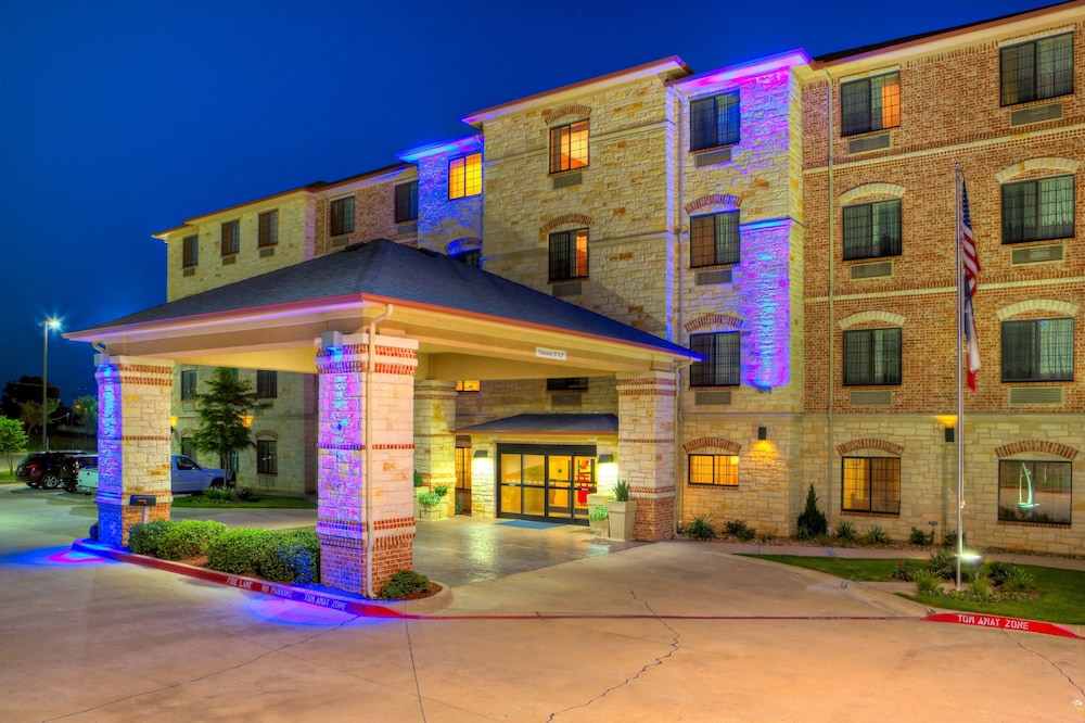 holiday inn express and suites granbury by ihg