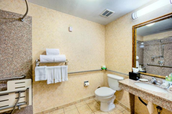 holiday inn express and suites granbury by ihg