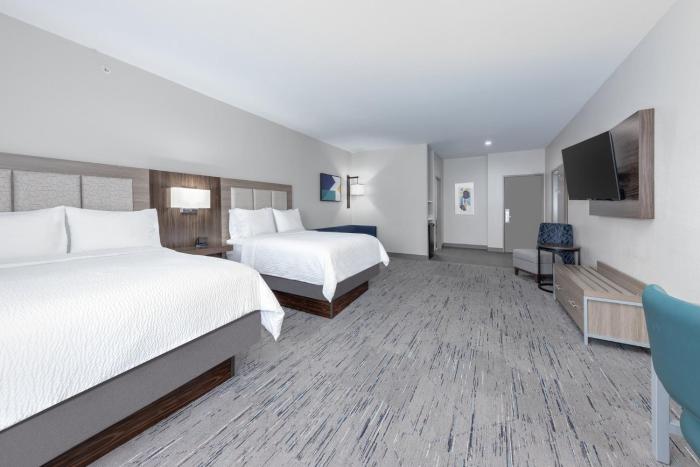holiday inn express and suites granbury by ihg
