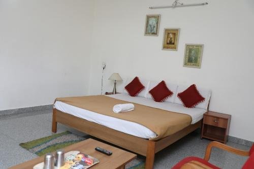 Queens Comfort Stay,Mysuru>>Mysore,1 star