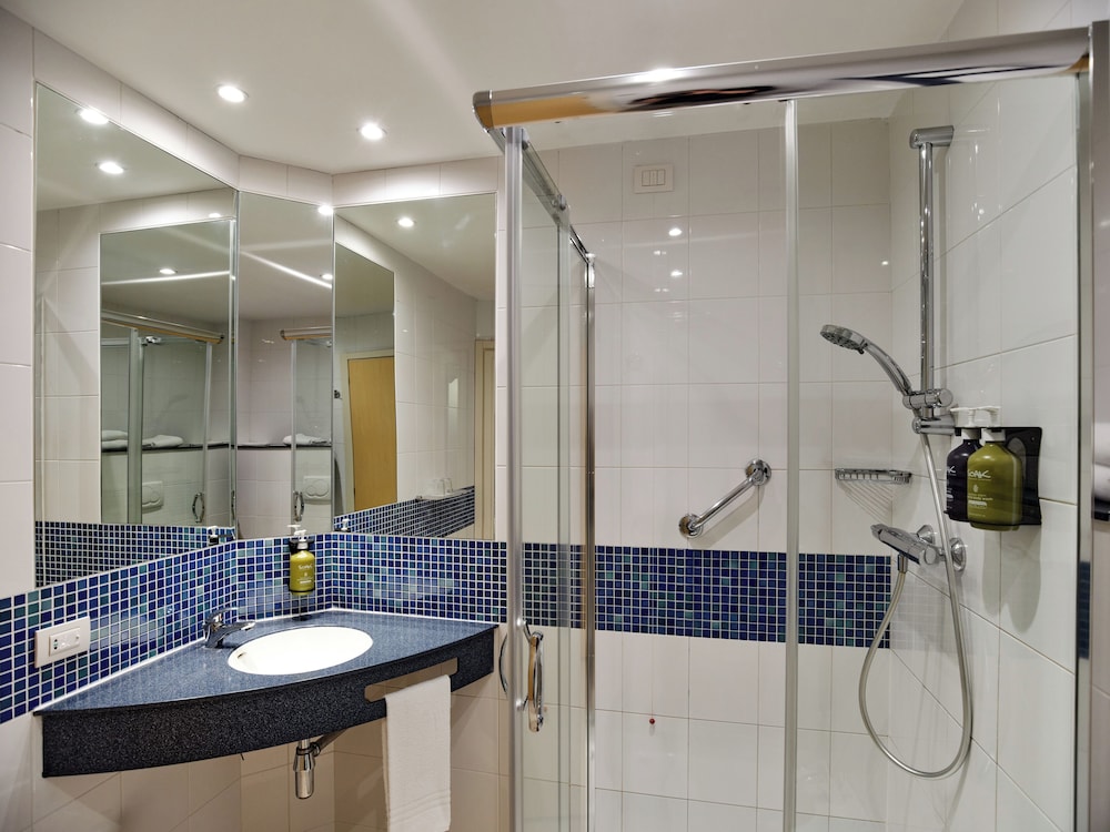 holiday inn express milan malpensa airport by ihg
