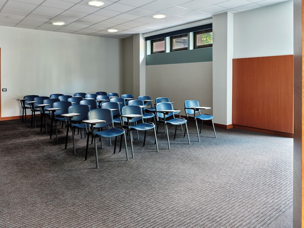 holiday inn express milan malpensa airport by ihg