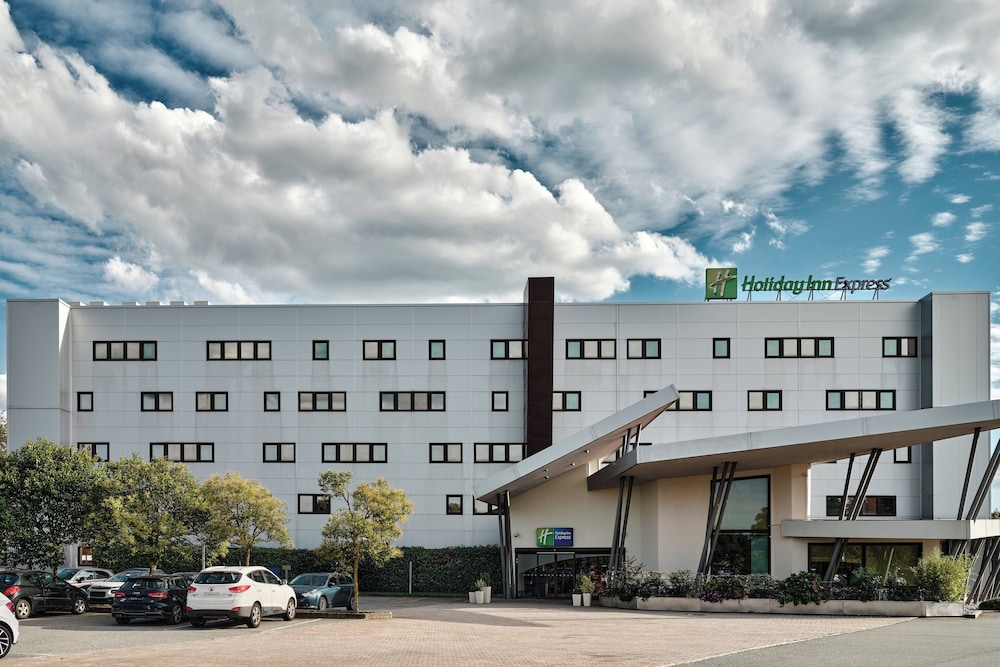 holiday inn express milan malpensa airport by ihg