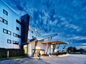 holiday inn express milan malpensa airport by ihg